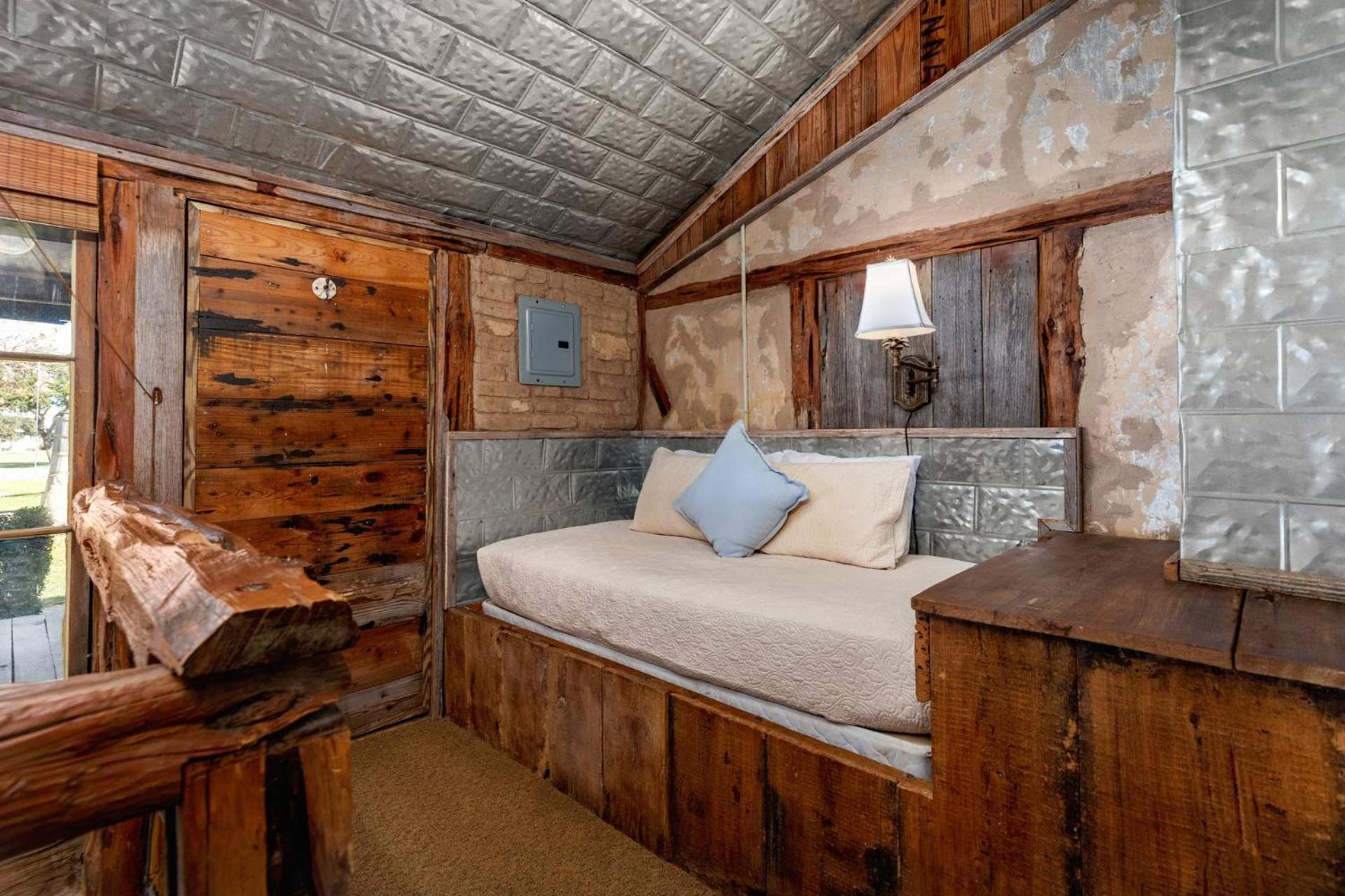 #6 The Root Cellar At Garrison In Gruene Βίλα New Braunfels Εξωτερικό φωτογραφία