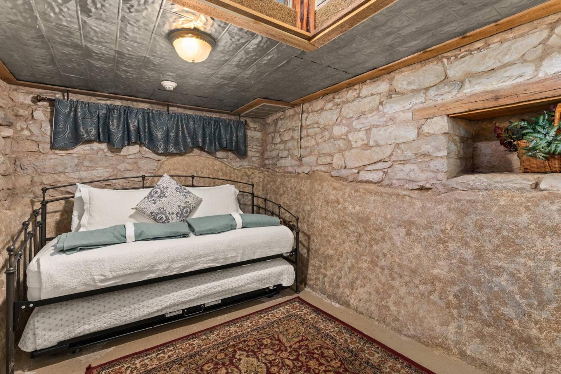 #6 The Root Cellar At Garrison In Gruene Βίλα New Braunfels Εξωτερικό φωτογραφία