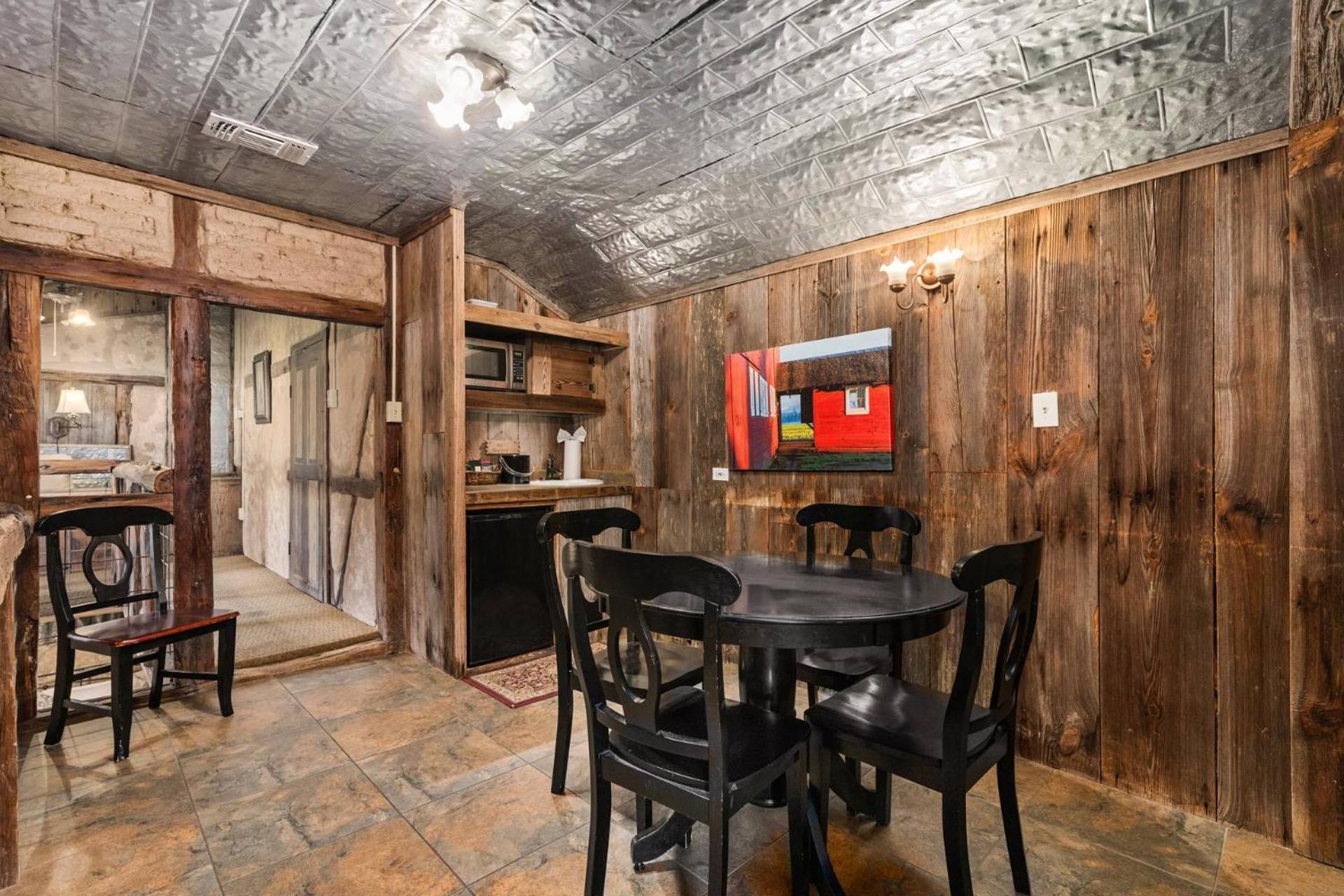 #6 The Root Cellar At Garrison In Gruene Βίλα New Braunfels Εξωτερικό φωτογραφία